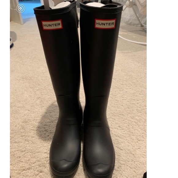 rain boots black friday